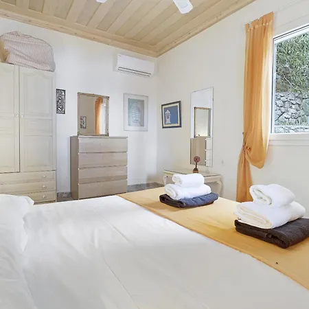 The Sea Martin Holiday home *